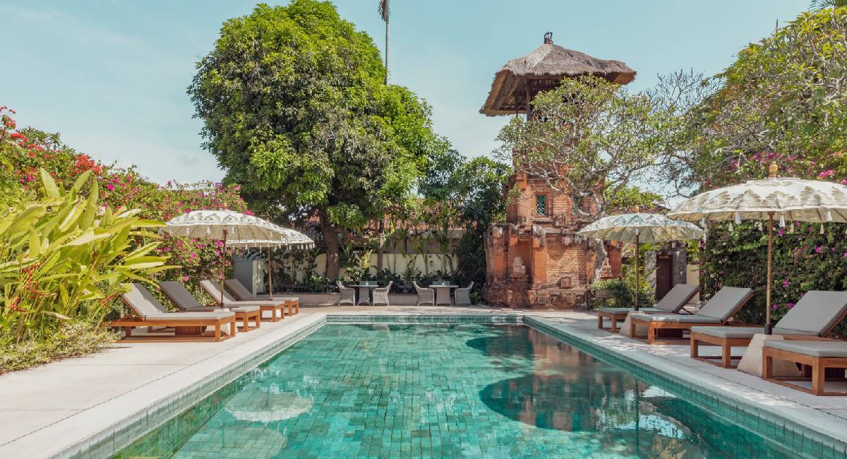 Pavilions Bali swimming pool