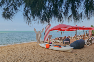 Bayphere Pattaya - beach