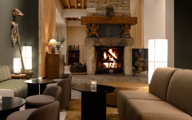 Mad Monk Bar - Zhiwaling Heritage